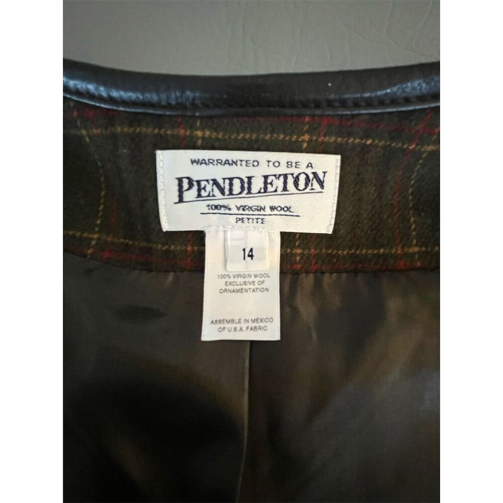 Pendleton Women's Petite Green Plaid Blazer Jacket Size 14 Button Front - Picture 3 of 7